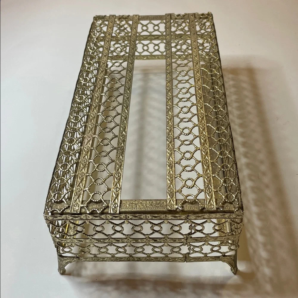 Vintage Hollywood Regency Style Gold Tone Ornate Metal Tissue Box Holder